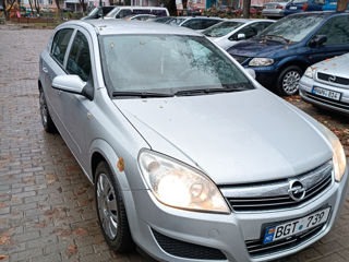 Opel Astra foto 2