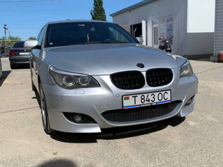 BMW 5 Series foto 2