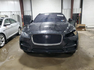 Jaguar F-PACE foto 2