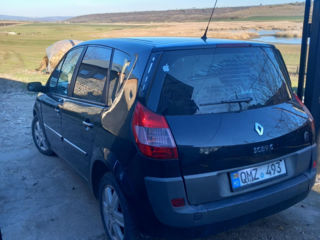 Renault Scenic foto 2