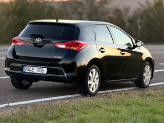 Toyota Auris foto 6