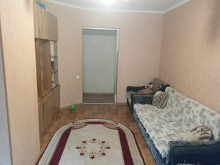 Apartament cu 3 camere, 60 m², 8 cartier, Bălți foto 1