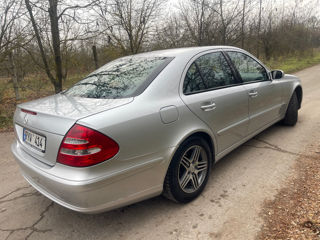 Mercedes E-Class foto 3