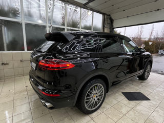 Porsche Cayenne foto 3