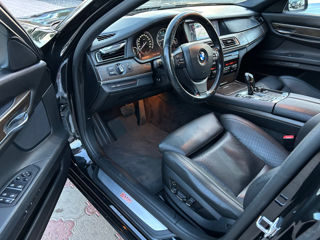 BMW 7 Series foto 7