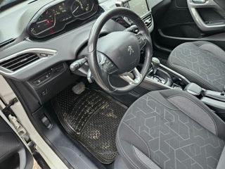 Peugeot 2008 foto 6