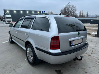 Skoda Octavia foto 8