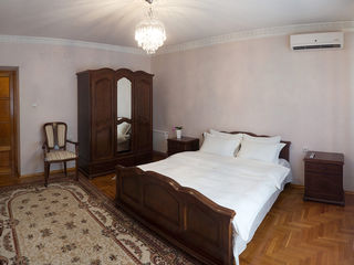 Apartament cu  6 dormitoare ,200m2  + Sauna. foto 9