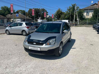 Ford Fiesta foto 4