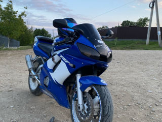 Yamaha Yzf r6 foto 2