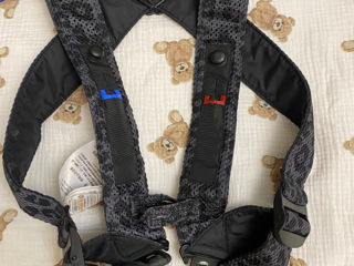 Marsupiu BabyBjorn carrier mini foto 7