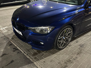 BMW 3 Series foto 10