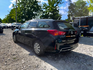 Toyota Auris foto 4