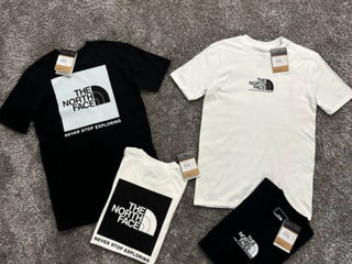 North Face/Nike/Jordan Tee, Nou, Black/White Original, In Stock!