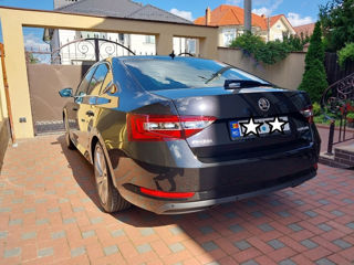 Skoda Superb foto 4