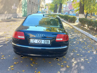 Audi A8 foto 4