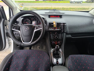 Opel Meriva foto 8