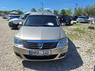 Dacia Logan foto 1