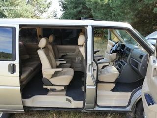 Vw multivan 111 kw foto 4