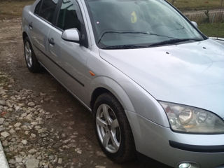 Ford Mondeo фото 1