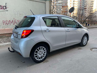 Toyota Yaris foto 3