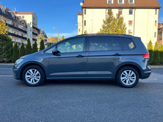 Volkswagen Touran foto 4