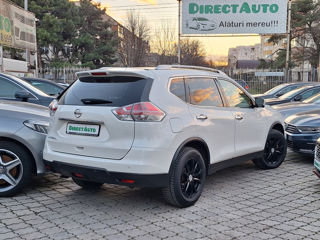 Nissan X-Trail foto 2