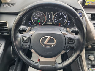 Lexus NX Series foto 15