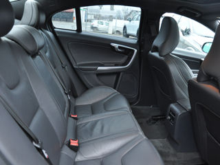 Volvo S60 foto 13