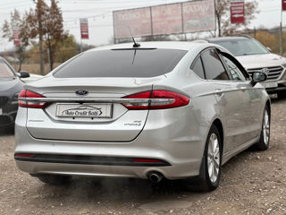 Ford Fusion foto 10