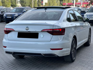 Volkswagen Jetta foto 5