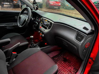 KIA Rio foto 13