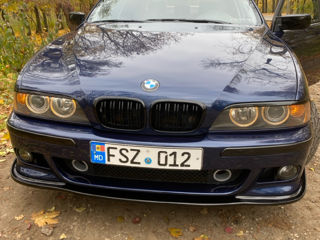 BMW 5 Series foto 9