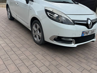 Renault Grand Scenic foto 3