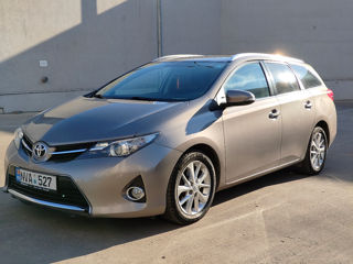 Toyota Auris foto 3