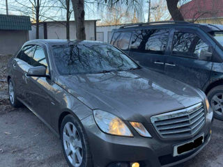 Mercedes E-Class foto 2