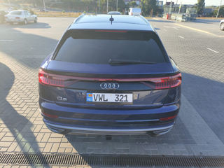 Audi Q8 foto 3