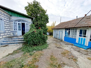 Urgent! Se vinde casă în centrul satului Pojoreni r-nul Ialoveni. Prețul 31000 euro foto 6