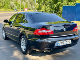 Skoda Superb foto 4