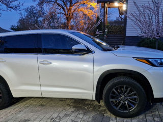 Toyota Highlander foto 1