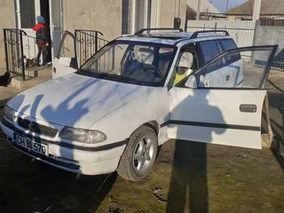 Opel Astra foto 1