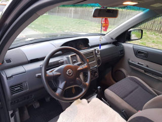 Nissan X-Trail foto 9