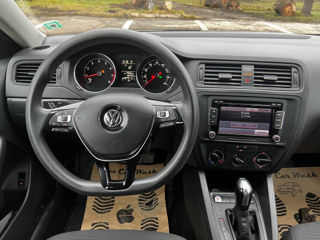 Volkswagen Jetta foto 6