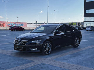 Skoda Superb foto 4