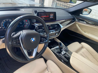 BMW 5 Series foto 8