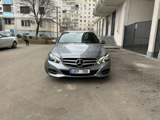 Mercedes E-Class foto 2