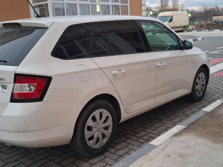 Skoda Fabia foto 2