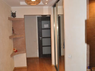 Apartament cu 3 camere, 70 m², Ciocana, Chișinău foto 2