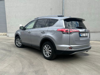 Toyota Rav 4 foto 4