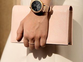 Ceas Smartwatch Samsung Galaxy Watch 42mm Rose Gold 100 Euro Chasy Novye